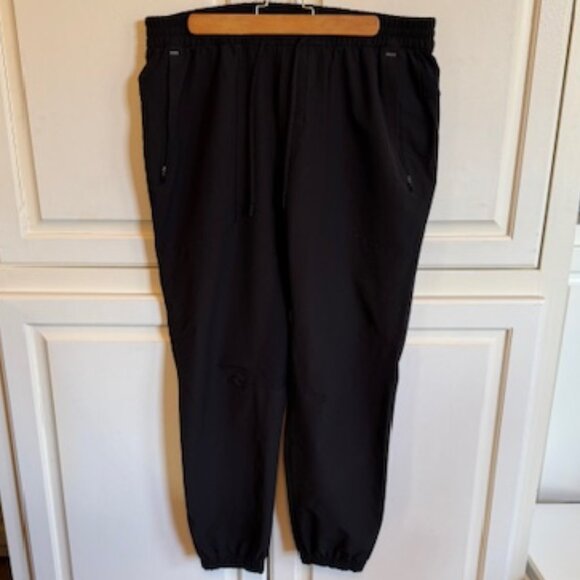 lululemon athletica Other - Lululemon Men's License to Train Jogger XL - Black